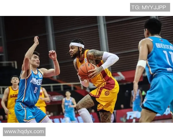 约翰-埃格伯努获CBA最佳新秀提名，篮球新星冉冉升起